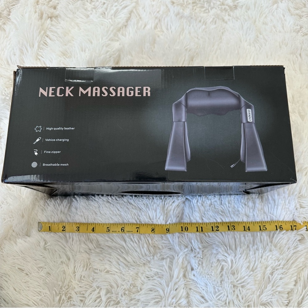 Aerlang Neck Shoulder Back Massager New in Box